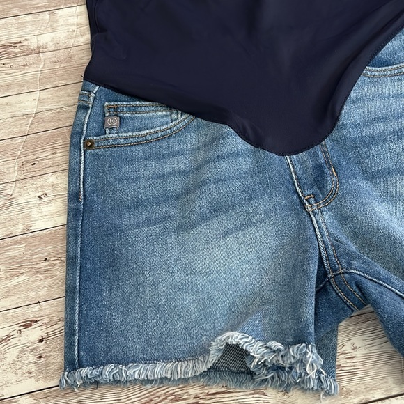 Pinkblush Medium Wash Fringe Hem Maternity Full Panel Denim Shorts - Picture 4 of 9